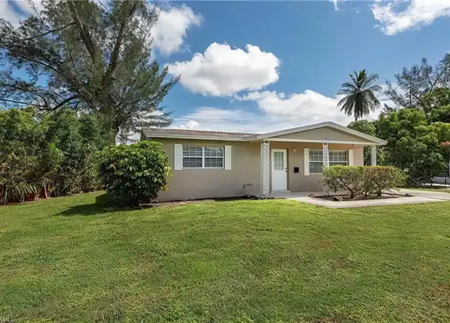 Property at 518 14th St N, Naples, FL, 34102, 3 beds, 1 bath, [object Object]