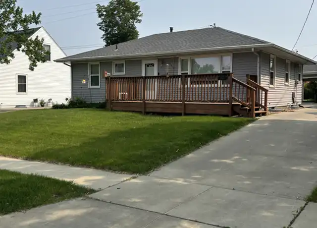 Property at 3313 G Ave NW, Cedar Rapids, IA, 52405, 4 beds, 2 baths, [object Object]