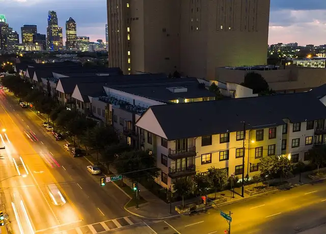 Photo of 1333 N Peak St, Dallas, TX 75204