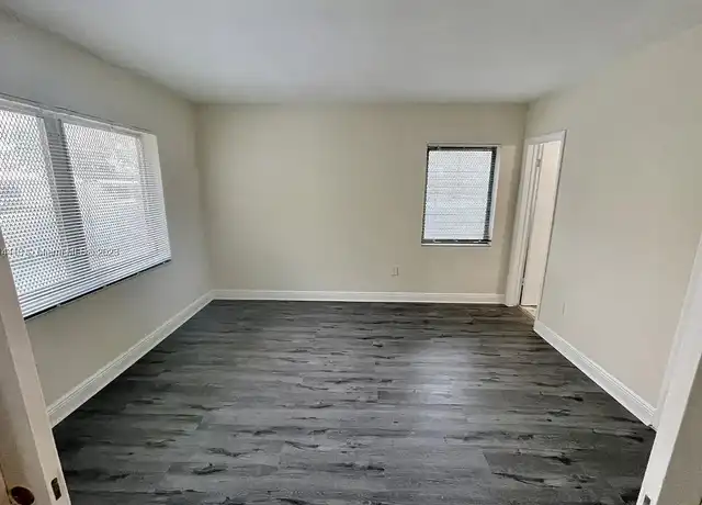 Property at 218 Santillane Ave, Coral Gables, FL, 33134, 1 bed, 1 bath, [object Object]