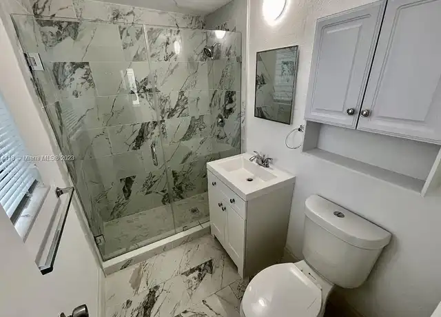 Property at 218 Santillane Ave, Coral Gables, FL, 33134, 1 bed, 1 bath, [object Object]