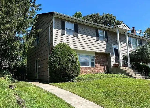 Property at 16 Alex Ln Unit 1, Glen Cove, NY, 11542, 2 beds, 1 bath, [object Object]