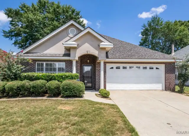 Property at 621 Linden Ln, Prattville, AL, 36066, 3 beds, 2 baths, [object Object]