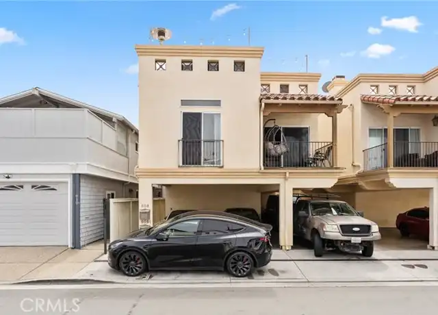 Property at 608 Clubhouse Ave, Newport Beach, CA, 92663, 3 beds, 2 baths, [object Object]