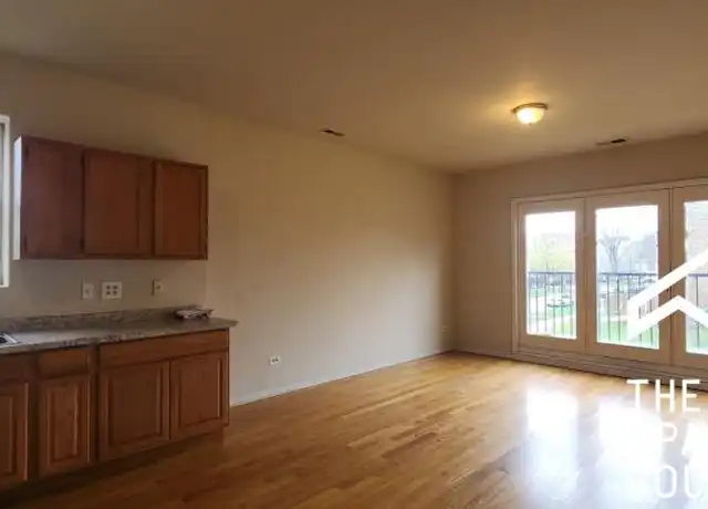 Property at 2902 W Fillmore St, Chicago, IL, 60612, 3 beds, 2 baths, [object Object]