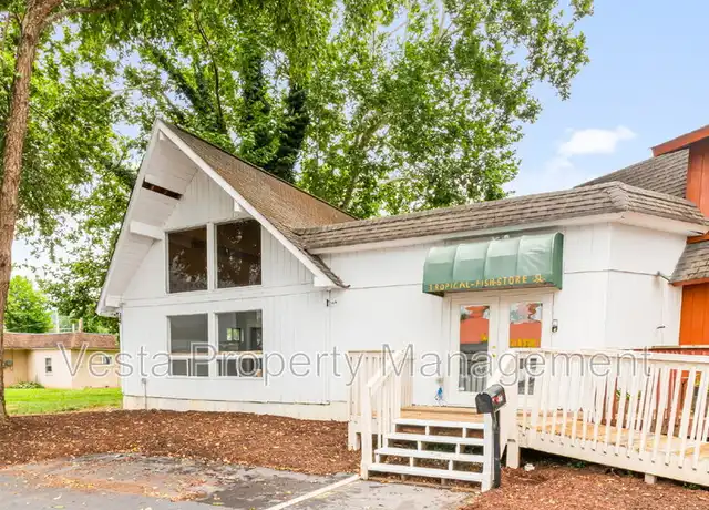 Property at 178 Waynesville Plz, Waynesville, NC, 28786, 0 beds, 1 bath, [object Object]