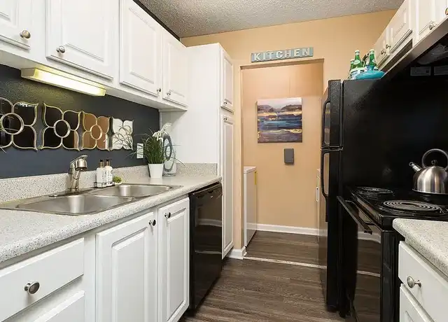 Property at Parkland at Orange Park - 1863 Wells Rd, Orange Park, FL, 32073, 1-3 bed, 1-2 bath, [object Object]