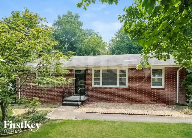 Property at 102 Larose Cir SE, Marietta, GA, 30060, 3 beds, 1 bath, [object Object]