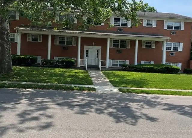 Property at 30 Bradstreet Rd Unit 5, Dayton, OH, 45459, 1 bed, 1 bath, [object Object]