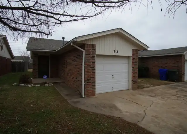 Property at 1913 23rd Ave SE, Norman, OK, 73071, 2 beds, 1 bath, [object Object]