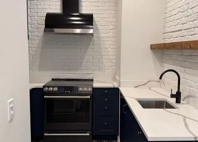 Property at 2039 11th St #5, Boulder, CO, 80302, 1 bed, 1 bath, [object Object]