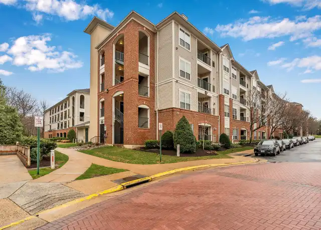 Property at 4860 Eisenhower Ave #295, Alexandria, VA, 22304, 2 beds, 2 baths, [object Object]