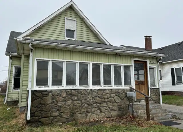 Property at 12 S Virginia Ave, Danville, IL, 61832, 3 beds, 1 bath, [object Object]