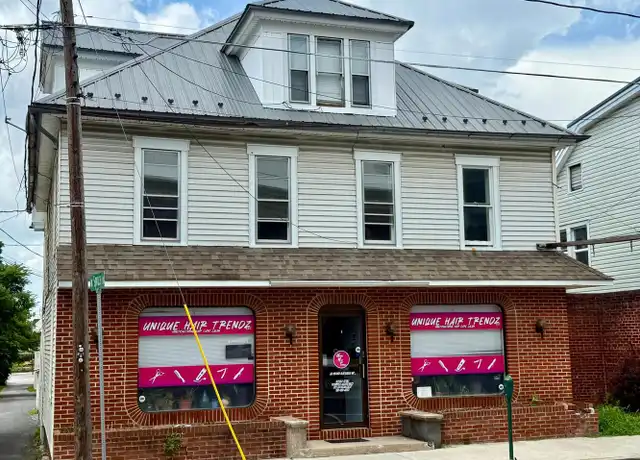 Property at 23 S Carlisle St Unit 201, Greencastle, PA, 17225, 2 beds, 1 bath, [object Object]