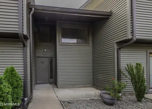 Property at 5B Auburn Ct, Red Bank, NJ, 07701, 2 beds, 2 baths, [object Object]