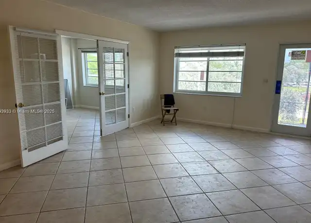 Property at 1130 11th St Unit 3H, Miami Beach, FL, 33139, 1 bed, 1.5 baths, [object Object]