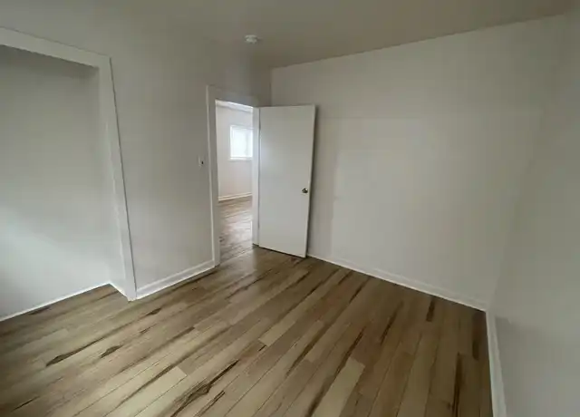 Property at 422 Pine St, Weed, CA, 96094, 3 beds, 1 bath, [object Object]