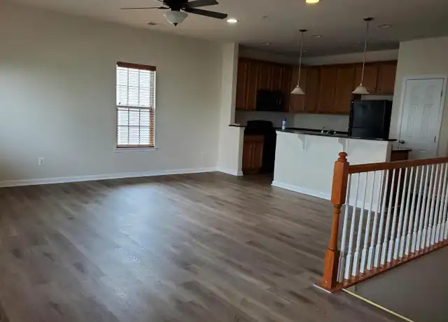 Property at 25345 Patriot Ter, Aldie, VA, 20105, 2 beds, 2 baths, [object Object]