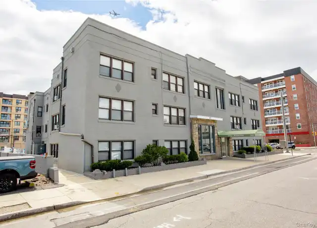 Property at 302 E Broadway Unit 2G, Long Beach, NY, 11561, 0 beds, 1 bath, [object Object]