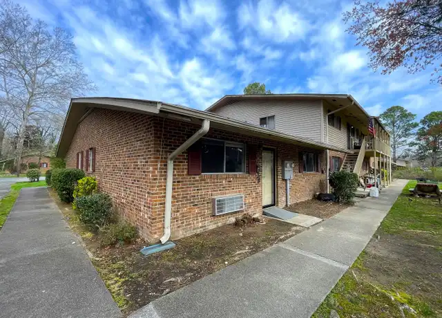 Property at 130 S Estes Dr, Chapel Hill, NC, 27514, 1 bed, 1 bath, [object Object]