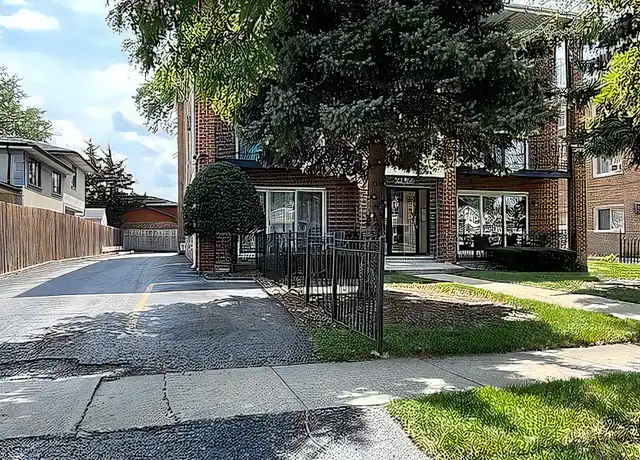 Property at 8033 S Roberts Rd Unit 3S, Bridgeview, IL, 60455, 3 beds, 1 bath, [object Object]