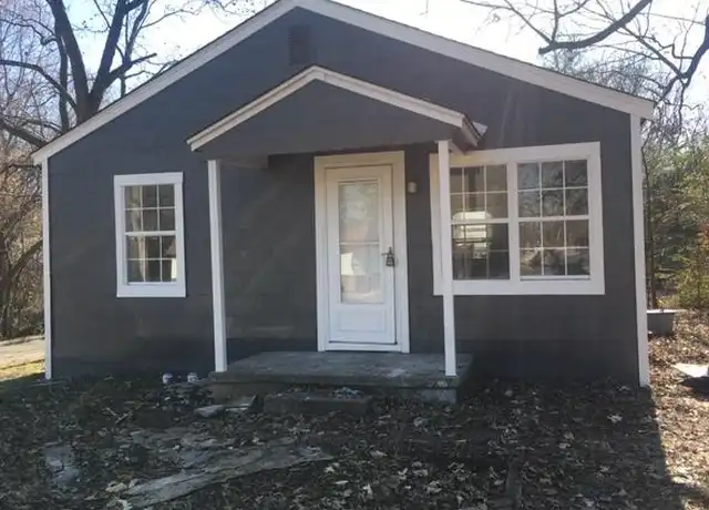 Property at 131 E Jackson St, Broken Arrow, OK, 74012, 2 beds, 1 bath, [object Object]