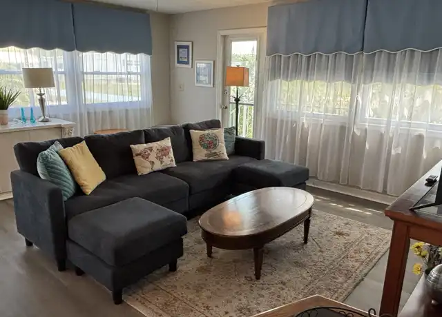 Property at 3126 Joline Dr, Sarasota, FL, 34239, 2 beds, 2 baths, [object Object]