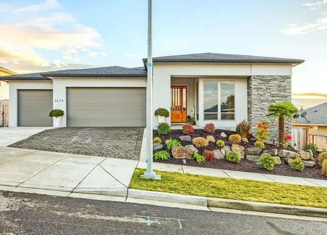 Property at 3274 Sky Way, Medford, OR, 97504, 3 beds, 2 baths, [object Object]