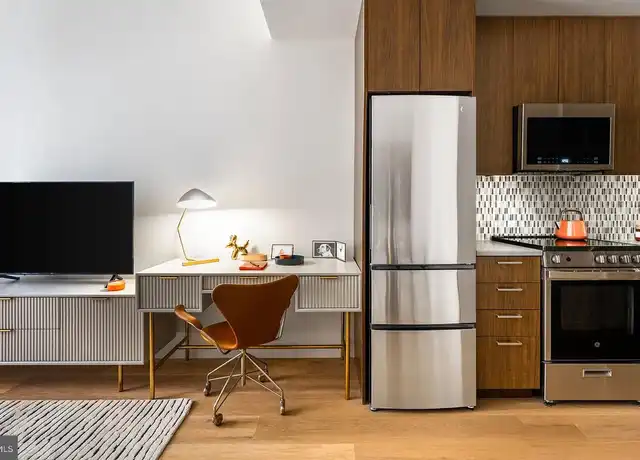 Property at 210 S 12th St Unit 1B-1-21J, Philadelphia, PA, 19107, 1 bed, 1 bath, [object Object]