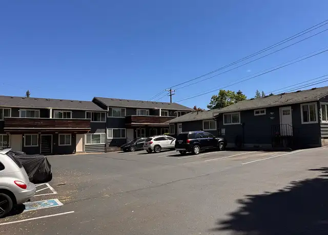 Photo of 1507 9th St, Oregon City, OR 97045