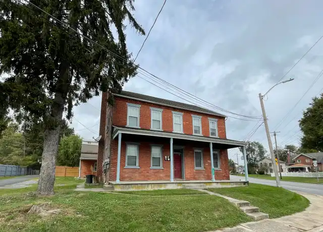 Property at 202 N Main St Unit 3, Manheim, PA, 17545, 1 bed, 1 bath, [object Object]