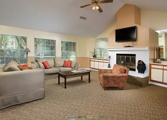 Property at The Greens at Old St. Augustine - 2001 Old Saint Augustine Rd, Tallahassee, FL, 32301, 1-2 bed, 1-2 bath, [object Object]