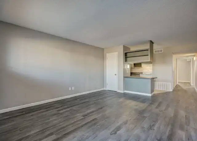 Property at 1012 Chartrand Ave Apt 17, Edmond, OK, 73034, 2 beds, 1 bath, [object Object]