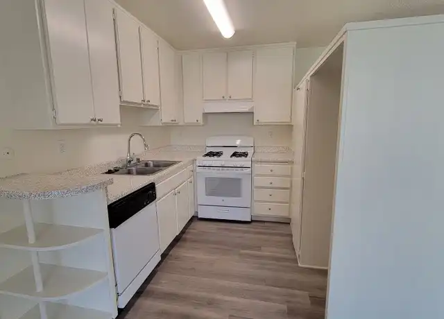 Property at 489 S Chatham Cir Unit 480E, Anaheim, CA, 92806, 2 beds, 1 bath, [object Object]