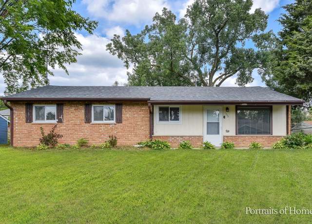 Photo of 156 Fairwood Dr, Bolingbrook, IL 60440