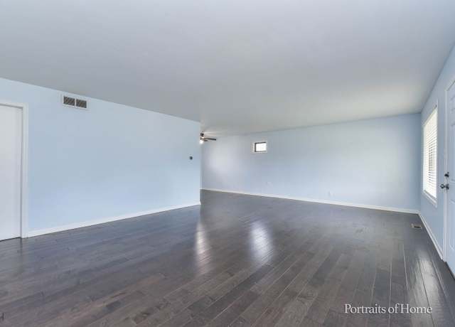 Photo of 156 Fairwood Dr, Bolingbrook, IL 60440
