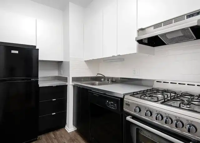 Property at 537 W. Melrose St - 537 W Melrose St, Chicago, IL, 60657, 0 beds, 1 bath, [object Object]