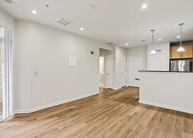 Photo of 2975 Hunters Branch Rd, Fairfax, VA 22031