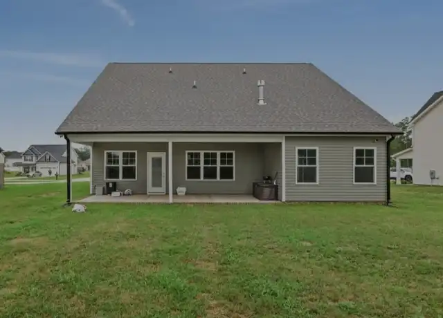 Property at 322 Glenn Laurel Dr, Pikeville, NC, 27863, 5 beds, 2.5 baths, [object Object]