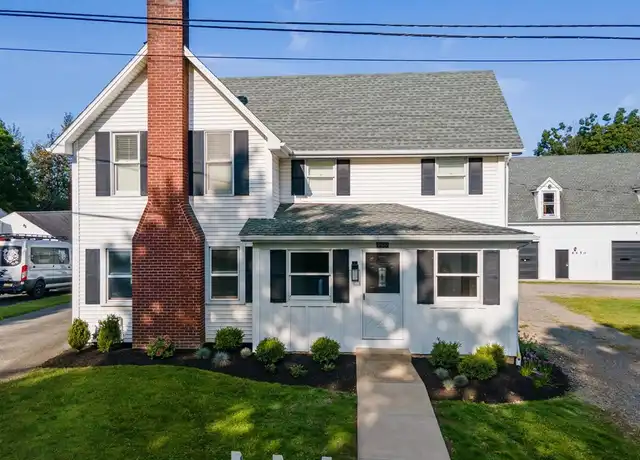 Property at 6450 Chestnut Ridge Rd, Orchard Park, NY, 14127, 2 beds, 1 bath, [object Object]