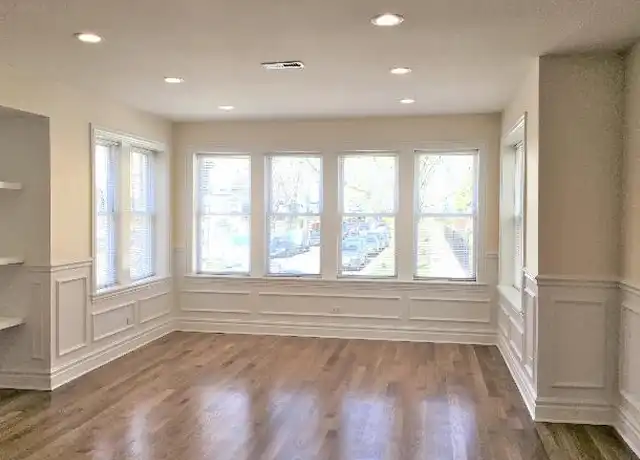 Property at 3659 W Belle Plaine Ave, Chicago, IL, 60618, 3 beds, 1 bath, [object Object]