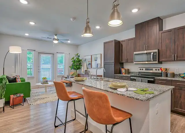 Property at Plum Tree - 4200 S Washington St, Kaufman, TX, 75142, 1-2 bed, 1-2 bath, [object Object]
