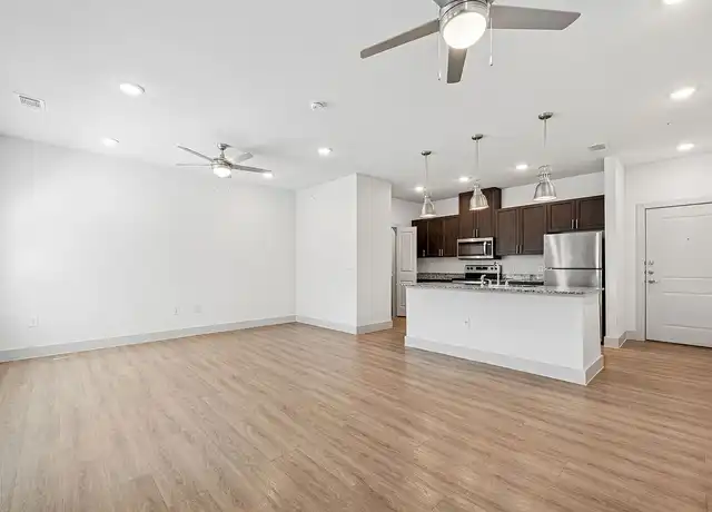 Property at Plum Tree - 4200 S Washington St, Kaufman, TX, 75142, 2 beds, 2 baths, [object Object]