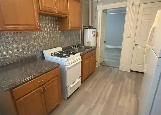 Property at 890 Rice St Unit 1, St Paul, MN, 55117, 1 bed, 1 bath, [object Object]