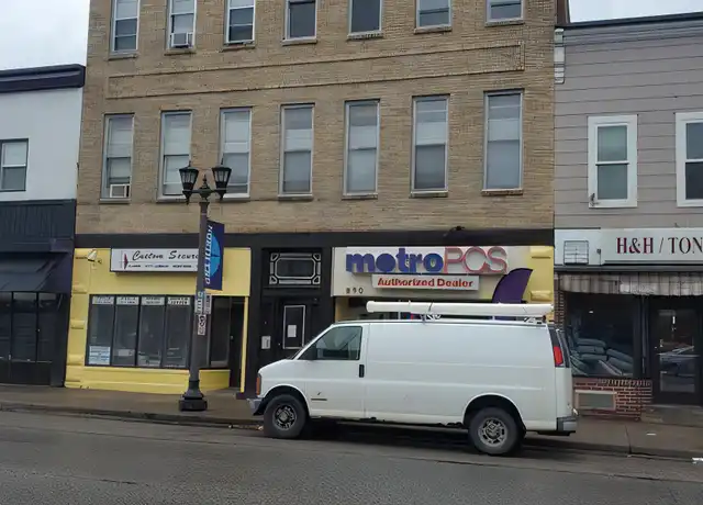 Property at 890 Rice St Unit 1, St Paul, MN, 55117, 1 bed, 1 bath, [object Object]