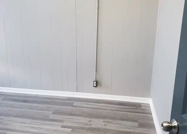 Property at 890 Rice St Unit 1, St Paul, MN, 55117, 1 bed, 1 bath, [object Object]