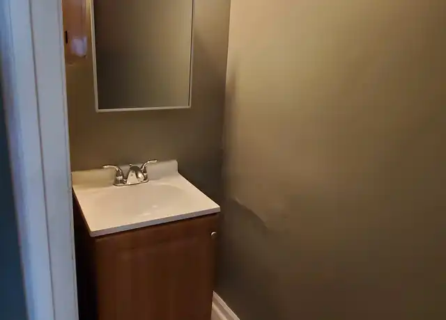 Property at 890 Rice St Unit 1, St Paul, MN, 55117, 1 bed, 1 bath, [object Object]