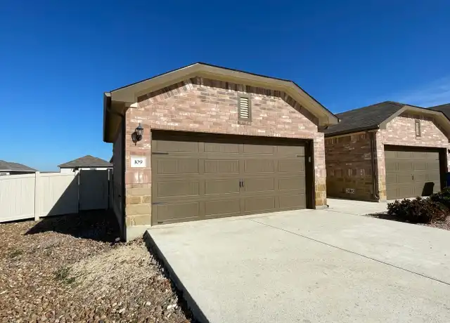 Property at 109 Stacy Ln, Canyon Lake, TX, 78130, 3 beds, 2 baths, [object Object]