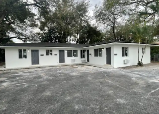 Property at 516 NE 166th St, Miami, FL, 33162, 1 bed, 1 bath, [object Object]