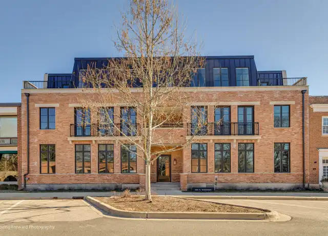 Property at 1401 N Western Ave Unit 13, Lake Forest, IL, 60045, 2 beds, 2 baths, [object Object]